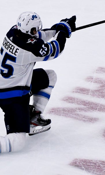Scheifele scores in OT, Jets beat winless Blackhawks 3-2